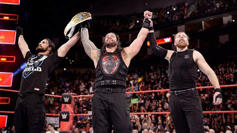 wwe monday night raw 2017.